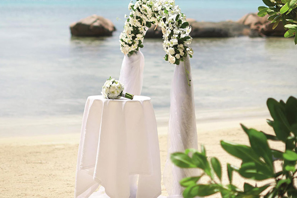 Свадьба в Raffles Seychelles