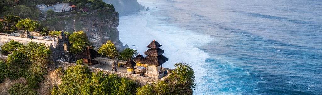 iStock-1159345969.jpg indoseia_uluvatu.jpg