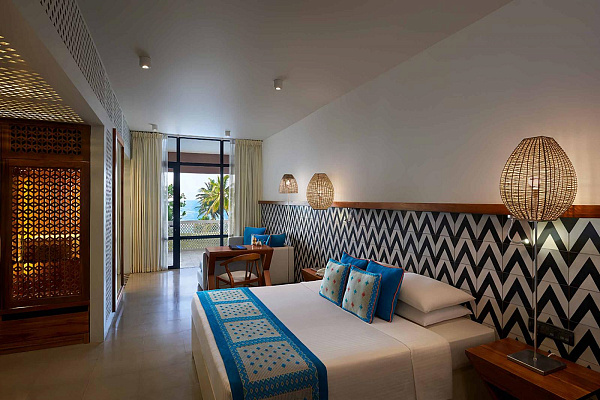 Cinnamon Bey Cinnamon Bey