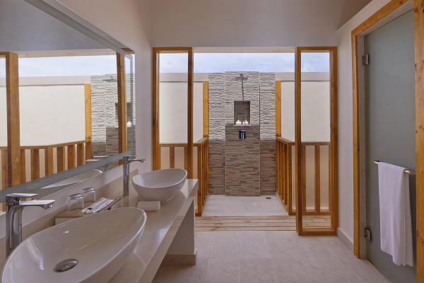 Brennia Kottefaru Maldives  Brennia Kottefaru Maldives