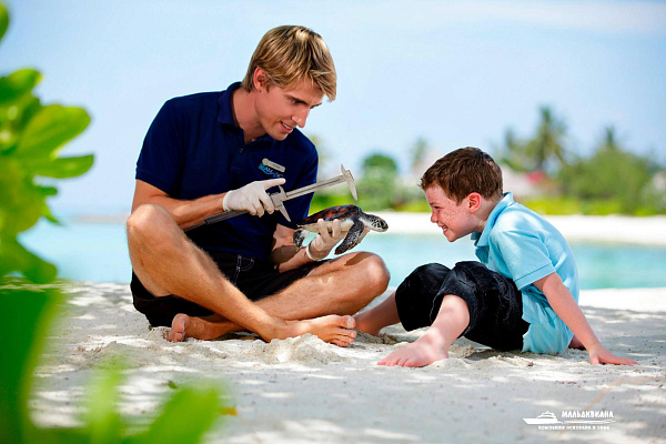 Four Seasons Resort Maldives at Kuda Huraa Four Seasons Resort Maldives at Kuda Huraa