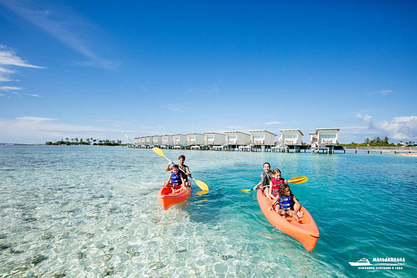 Holiday Inn Resort Kandooma Maldives Holiday Inn Resort Kandooma Maldives