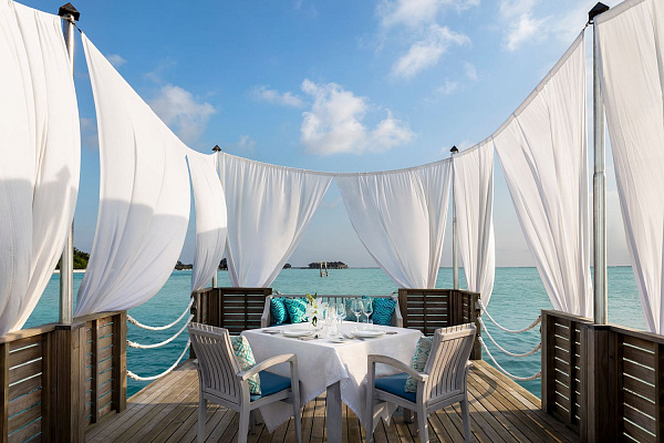 Anantara Dhigu Maldives Resort & Spa Anantara Dhigu Maldives Resort & Spa