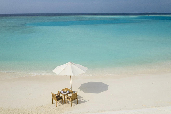 Brennia Kottefaru Maldives  Brennia Kottefaru Maldives