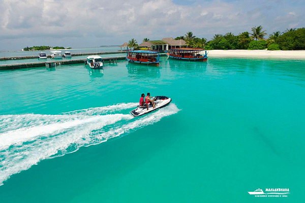 Sheraton Maldives Full Moon Resort and Spa Sheraton Maldives Full Moon Resort and Spa