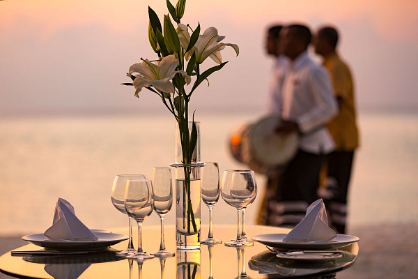 Anantara Dhigu Maldives Resort & Spa Anantara Dhigu Maldives Resort & Spa