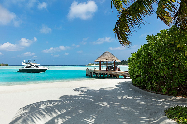 Anantara Dhigu Maldives Resort & Spa Anantara Dhigu Maldives Resort & Spa