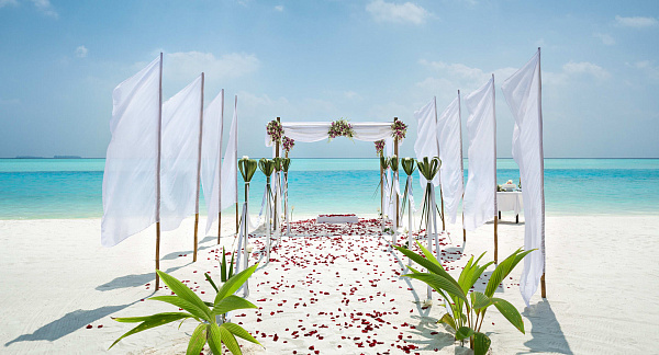 Anantara Dhigu Maldives Resort & Spa Anantara Dhigu Maldives Resort & Spa