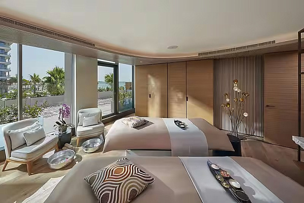 Mandarin Oriental Jumeirah, Dubai  Mandarin Oriental Jumeirah, Dubai