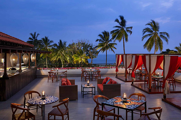 Cinnamon Bey Cinnamon Bey