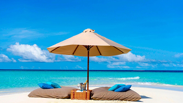 Sheraton Maldives Full Moon Resort and Spa Sheraton Maldives Full Moon Resort and Spa