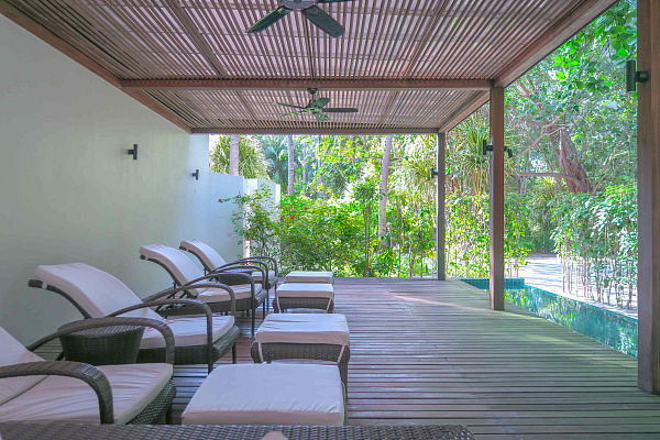 Holiday Inn Resort Kandooma Maldives Holiday Inn Resort Kandooma Maldives