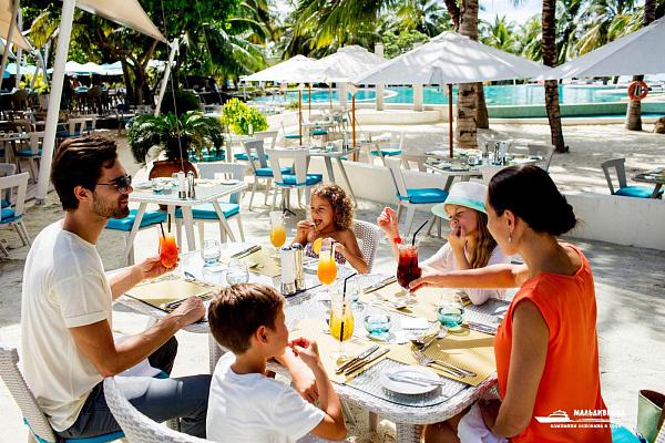 Holiday Inn Resort Kandooma Maldives Holiday Inn Resort Kandooma Maldives