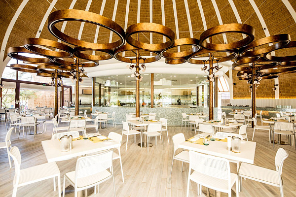 Holiday Inn Resort Kandooma Maldives Holiday Inn Resort Kandooma Maldives