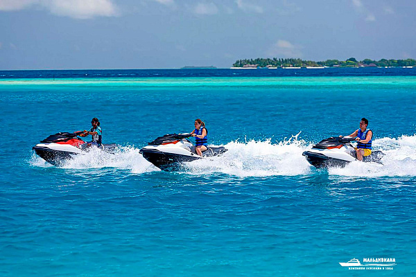 Sheraton Maldives Full Moon Resort and Spa Sheraton Maldives Full Moon Resort and Spa